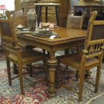 583 1677 DINING ROOM SET